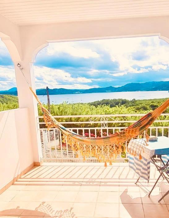 Villa Avec Vue T2 A T5 Duo De La Baie Le Robert Luaran gambar